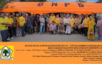 DPD Partai Golkar Padangsidimpuan Serahkan Bantu Kepada Warga Terdampak Bencana Kebakaran di Kelurahan Kantin